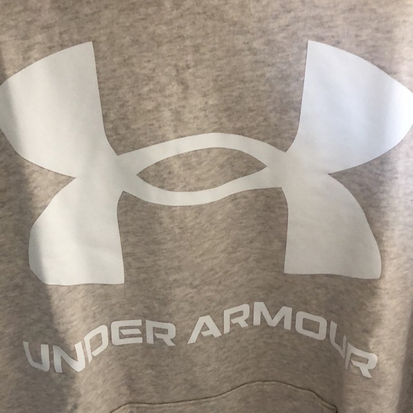 Oatmeal under armour hoodie - Picture 3 of 4